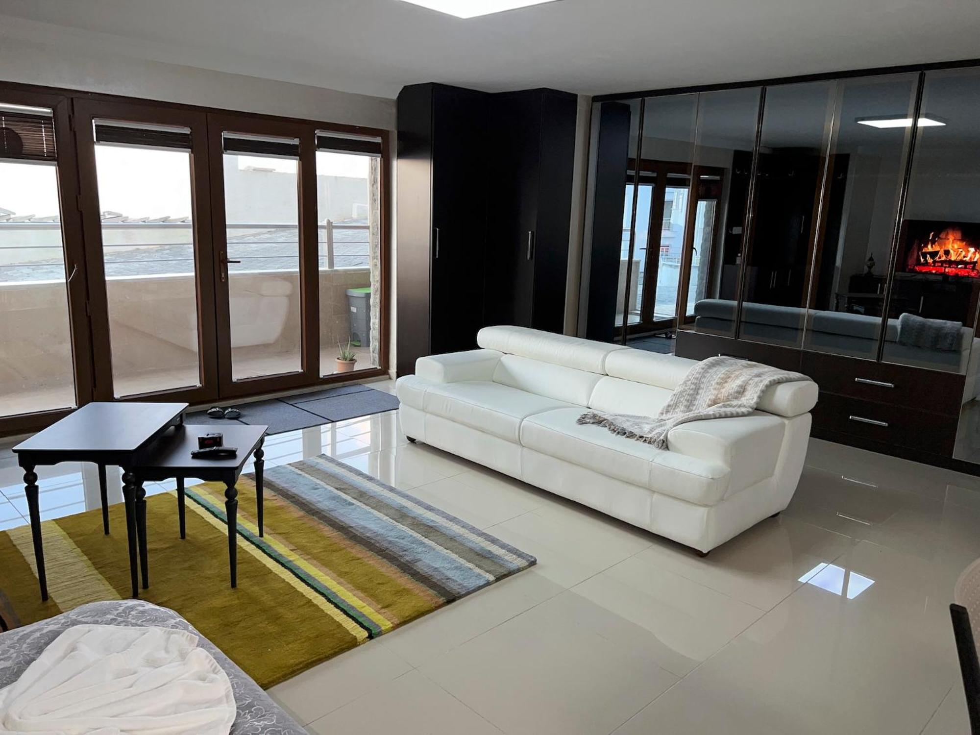 New Seaview Bachelor Apartment Privacy + Closets 穆达尼亚 外观 照片
